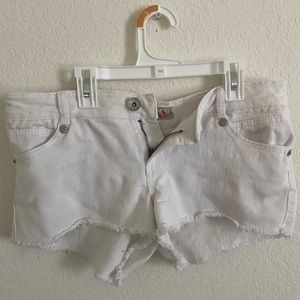 white jean shorts